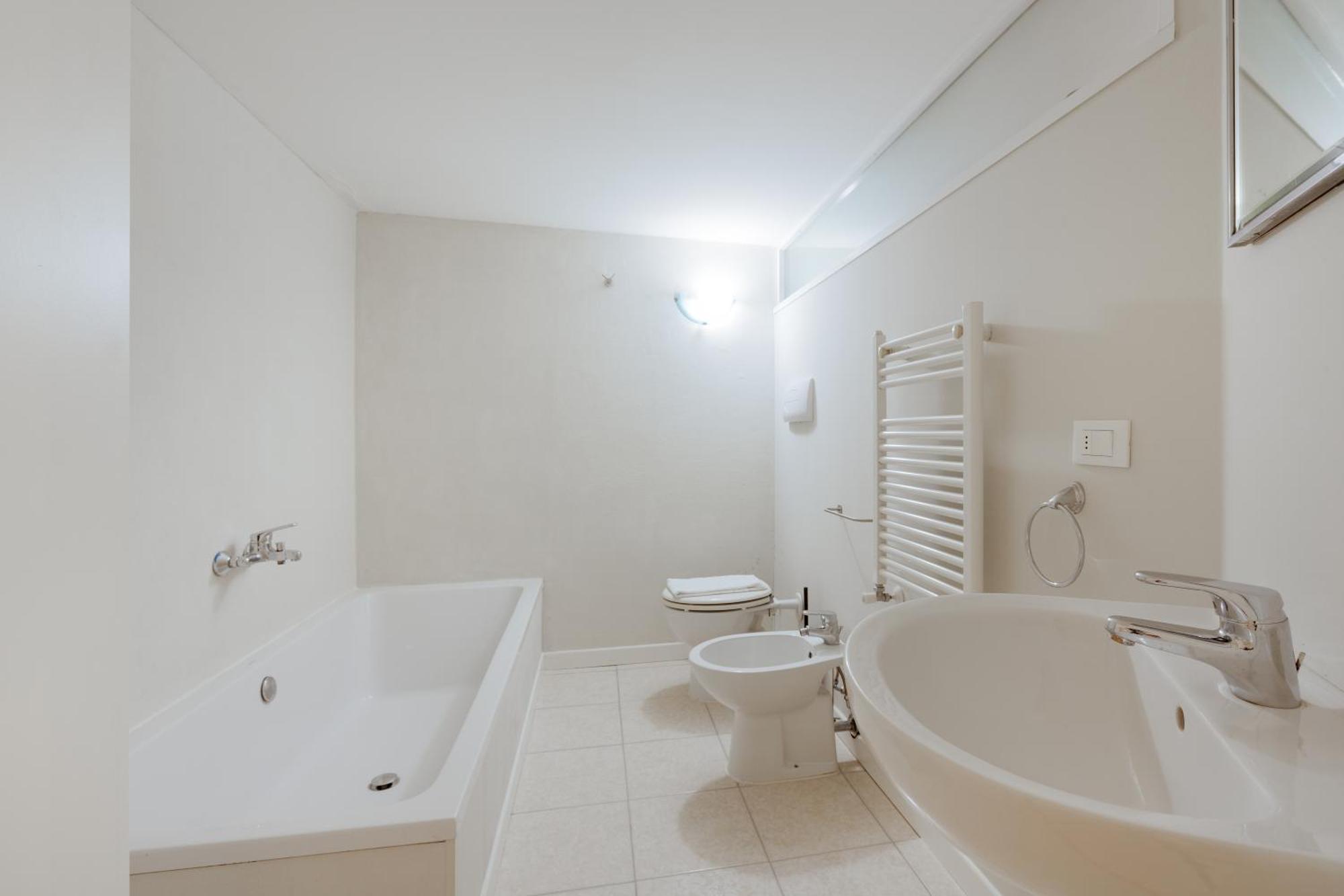 Sant'Agostino - Charming Retreat 210M From M2 Apartment Milan Luaran gambar