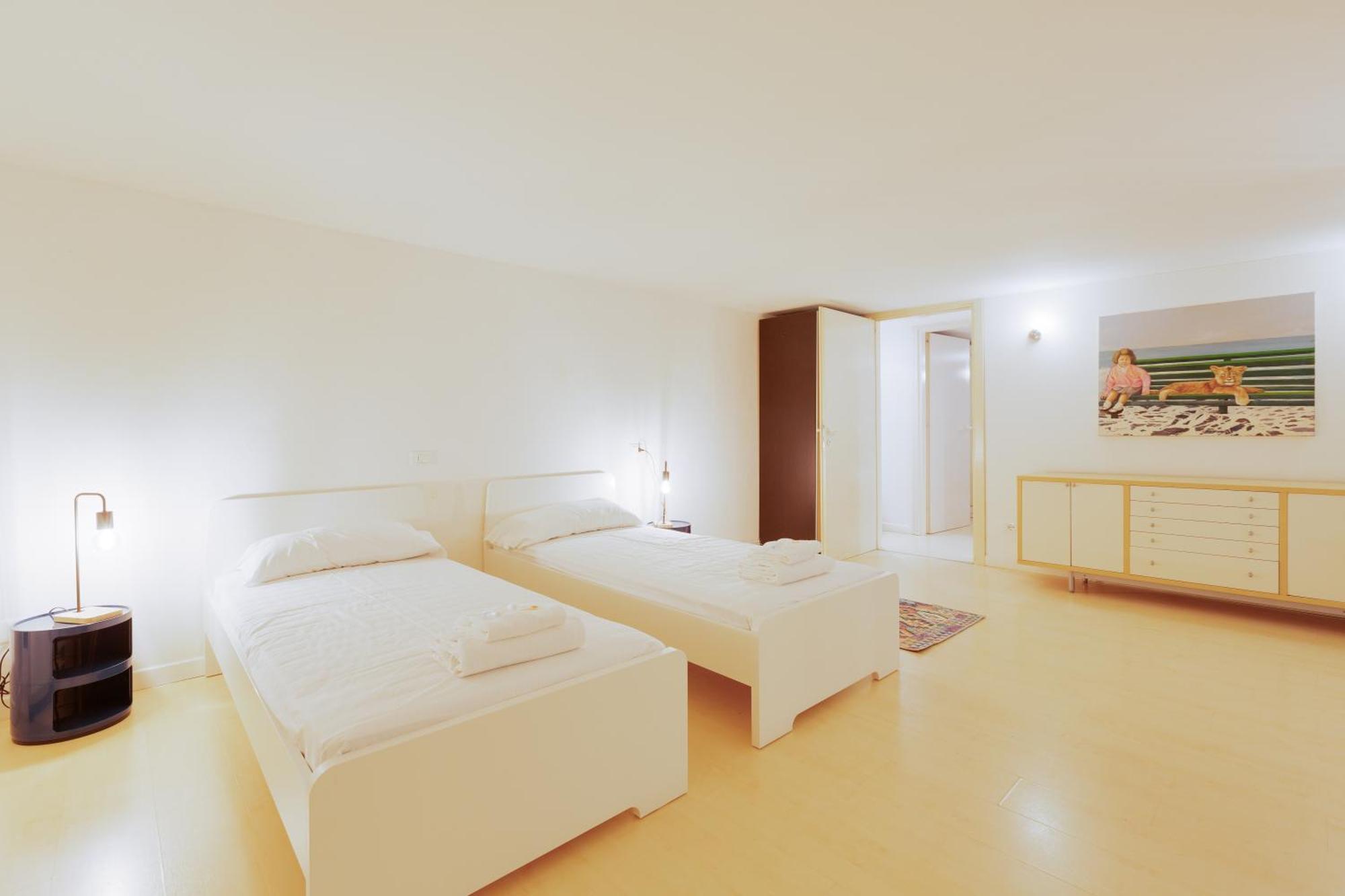 Sant'Agostino - Charming Retreat 210M From M2 Apartment Milan Luaran gambar